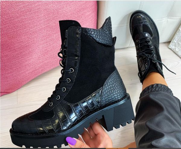 new 2021 winter women boots square heel snakeskin boots genuine leather lace up ankle plus size 35-43 botas mujer, Black
new 2021 winter women boots square heel snakeskin boots genuine leather lace up ankle plus size 35-43 botas mujer, Black