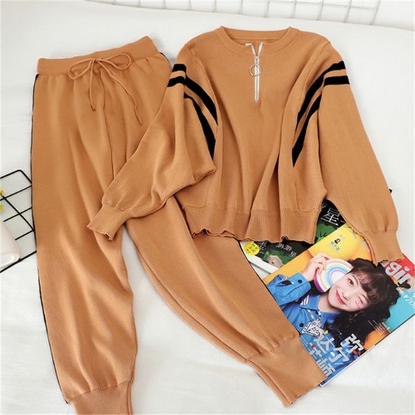 2021 new net red the same two-piece new cartoon dog ice silk sweater with mouth pants casual suit sy23, Gray
2021 new net red the same two-piece new cartoon dog ice silk sweater with mouth pants casual suit sy23, Gray