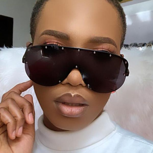 sunglasses trend oversize women 2021 men brand design luxury sun glasses retro driving goggles rivet decoration shades uv400, White;black
sunglasses trend oversize women 2021 men brand design luxury sun glasses retro driving goggles rivet decoration shades uv400, White;black