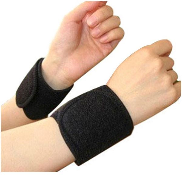 1pair power magnetic therapy f.i.r heat wrist brace support strap relief pain al fever braces (a pair) to protect t qylxlh, Black;red
1pair power magnetic therapy f.i.r heat wrist brace support strap relief pain al fever braces (a pair) to protect t qylxlh, Black;red