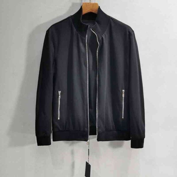 Men's Jackets men s hoodies classic casual jacket Stand-up collar reversible design Wear both sides embroidery Imported reable nylon ma, Black;brown
Men's Jackets men s hoodies classic casual jacket Stand-up collar reversible design Wear both sides embroidery Imported reable nylon ma, Black;brown
