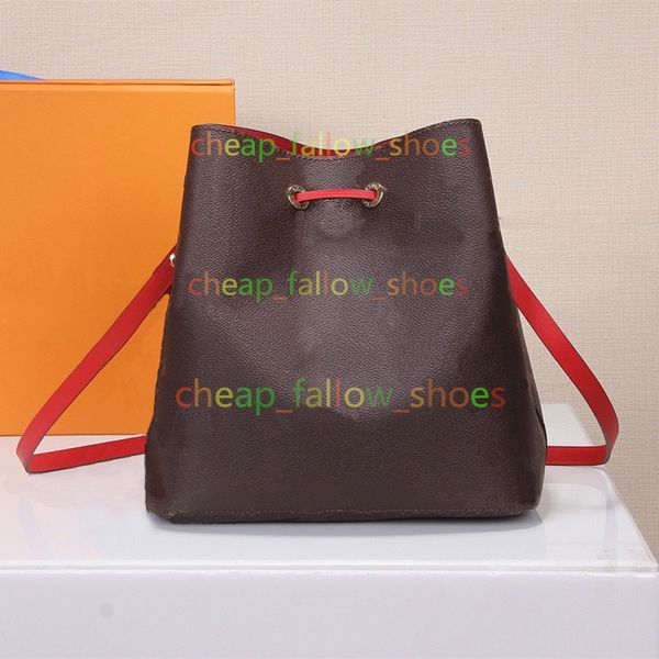 new fashion designer luxury handbags purses womens luxury designer bag handbags outdoor shopping bag ing
new fashion designer luxury handbags purses womens luxury designer bag handbags outdoor shopping bag ing