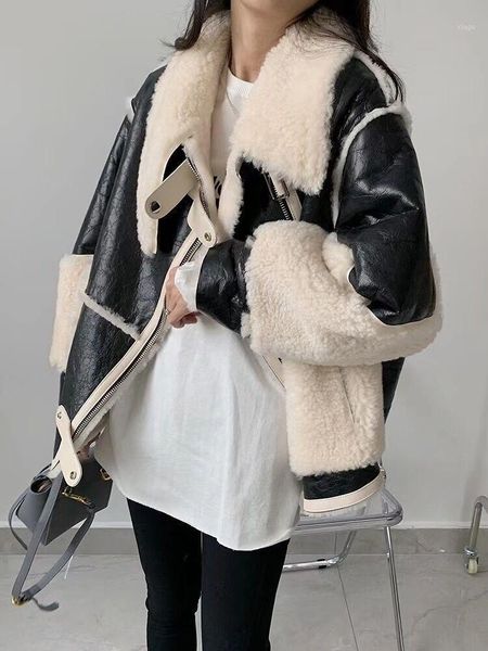 fur coat female integrated the new winter 2020 haining lambs wool fur leather motorcycle brief paragraph coat female1, Black
fur coat female integrated the new winter 2020 haining lambs wool fur leather motorcycle brief paragraph coat female1, Black
