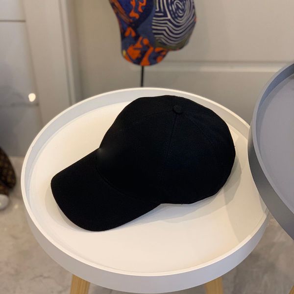 new fashion adjustable baseball cap mens womens casual shade hats with box dustbag, Blue;gray
new fashion adjustable baseball cap mens womens casual shade hats with box dustbag, Blue;gray