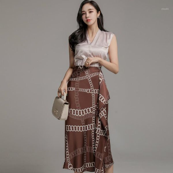 2020 autumn sleeveless women v-neck blouse shirt high waisted irregular print skirt mid-calf office suits dresses1, Gray
2020 autumn sleeveless women v-neck blouse shirt high waisted irregular print skirt mid-calf office suits dresses1, Gray
