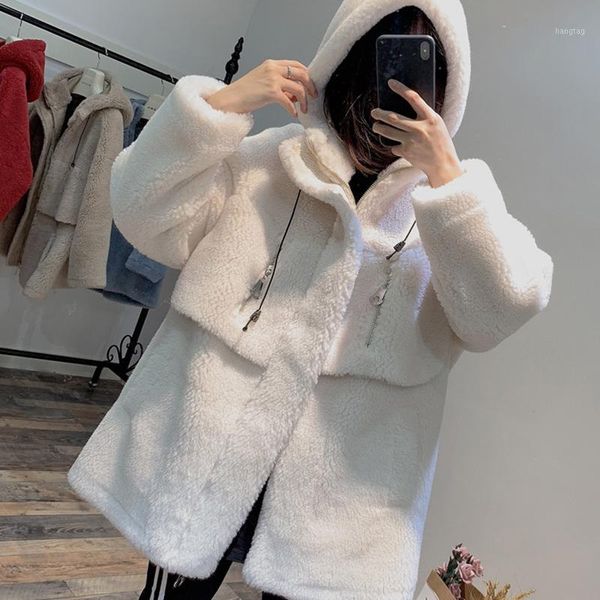 faux fur with hood 2020 new fashion winter 30% wool women plus size teddy coat thick warm casual clothes1, Black
faux fur with hood 2020 new fashion winter 30% wool women plus size teddy coat thick warm casual clothes1, Black