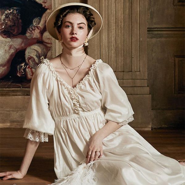 women's sleepwear summer dress cotton nightgown romantic nightdress gown elegant ladies medieval european style, Black;red
women's sleepwear summer dress cotton nightgown romantic nightdress gown elegant ladies medieval european style, Black;red