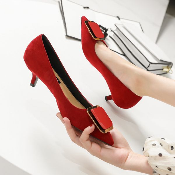 high heeled ins slim heels 2020 new net red middle heel square button versatile suede pointed single shoes woman
high heeled ins slim heels 2020 new net red middle heel square button versatile suede pointed single shoes woman