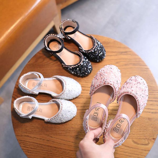 new korean girls' bright diamond sandals in summer 2020, Black;red
new korean girls' bright diamond sandals in summer 2020, Black;red