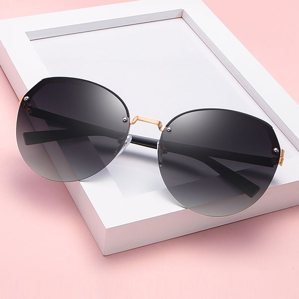2021 new uv400 polarized women sunglasses driving for glasses black/purple/red/tea 5 colors with box,case 4oxy tlb6, White;black
2021 new uv400 polarized women sunglasses driving for glasses black/purple/red/tea 5 colors with box,case 4oxy tlb6, White;black