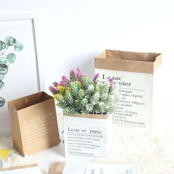 kraft paper bag storage bag paper vase bunga artificial flowers vas bunga valentine's day rose boxes party decoration
kraft paper bag storage bag paper vase bunga artificial flowers vas bunga valentine's day rose boxes party decoration