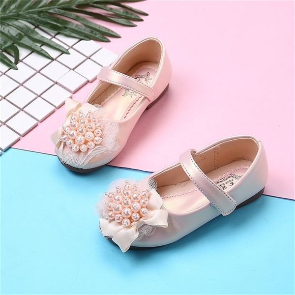kids child leather baby with rhinestone beads autumn dance wedding party princess shoes for girls y201028, Black;red
kids child leather baby with rhinestone beads autumn dance wedding party princess shoes for girls y201028, Black;red