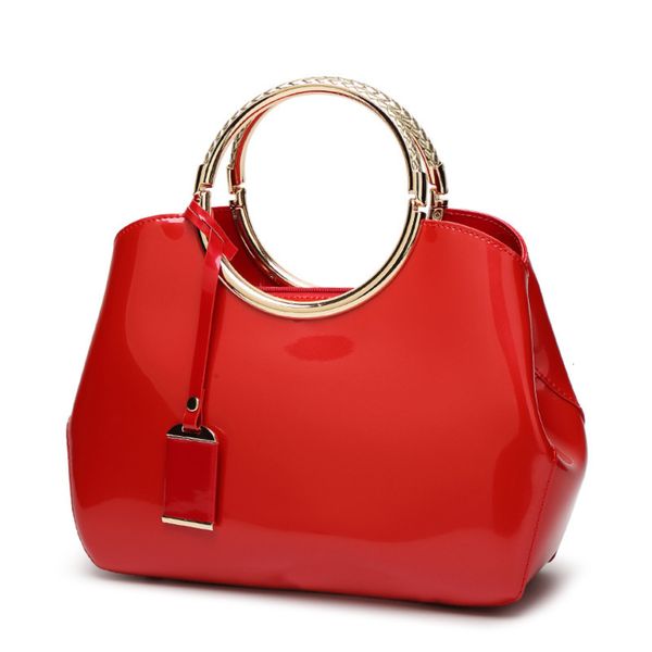 2020 patent leather bright face noble atmosphere handbag women's one shoulder designers hand tote women bags
2020 patent leather bright face noble atmosphere handbag women's one shoulder designers hand tote women bags
