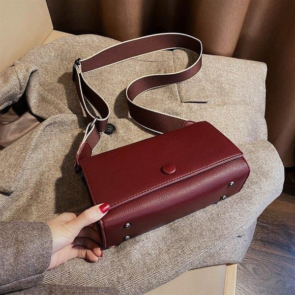 2020 frauen tasche trend designer handtaschen koreanische stil schulter crossbody sommer neue kette tote geldbörsen mode luxus w
2020 frauen tasche trend designer handtaschen koreanische stil schulter crossbody sommer neue kette tote geldbörsen mode luxus w