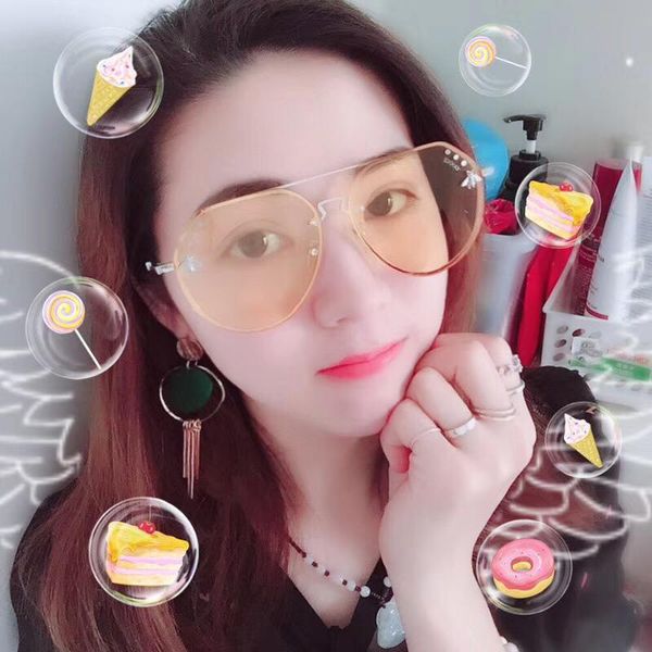 2021 new fashion ladies sunglasses women uv400 metal oval frame bee sun glasses classic design driving sunglasses, White;black
2021 new fashion ladies sunglasses women uv400 metal oval frame bee sun glasses classic design driving sunglasses, White;black