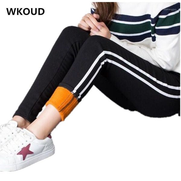 wkoud winter pants women warm leggings black side striped pencil pants high waist thickening skinny trousers plus size p85401, Black;white
wkoud winter pants women warm leggings black side striped pencil pants high waist thickening skinny trousers plus size p85401, Black;white