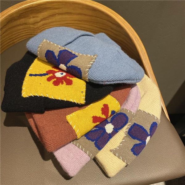 korean wool knitted hat hand-patched retro small fresh fashion cold hat rolled side show face small wool cap, Blue;gray
korean wool knitted hat hand-patched retro small fresh fashion cold hat rolled side show face small wool cap, Blue;gray