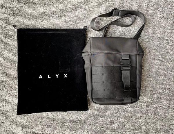 alyx latest hip hop alyx streetwear men women shoulder bag canvas metal buckle functional fashion bag1
alyx latest hip hop alyx streetwear men women shoulder bag canvas metal buckle functional fashion bag1