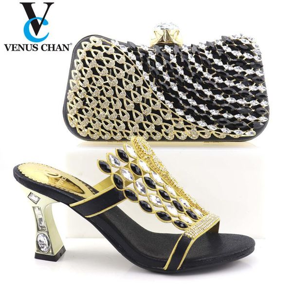 2020 special design classics style shoes and bags set african fashion shoes and hand bag set for wedding dress in black color
2020 special design classics style shoes and bags set african fashion shoes and hand bag set for wedding dress in black color