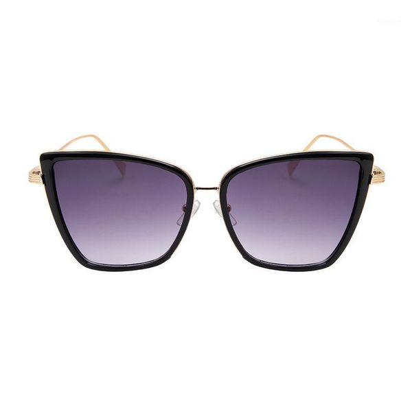 2021 new brand designer cateye sunglasses women vintage metal glasses for women mirror retro lunette de soleil femme uv4001, White;black
2021 new brand designer cateye sunglasses women vintage metal glasses for women mirror retro lunette de soleil femme uv4001, White;black