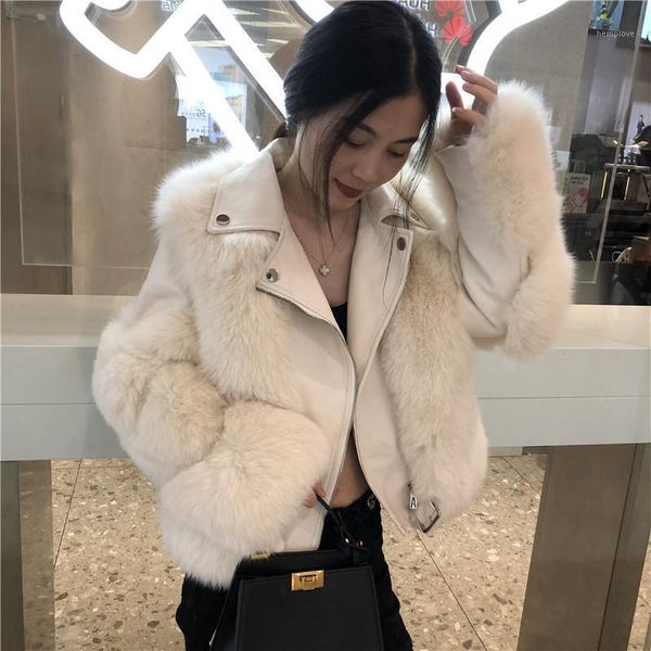 2020 new skin paragraphs short female fur fur splicing sheep leather coat coat locomotive1, Black
2020 new skin paragraphs short female fur fur splicing sheep leather coat coat locomotive1, Black