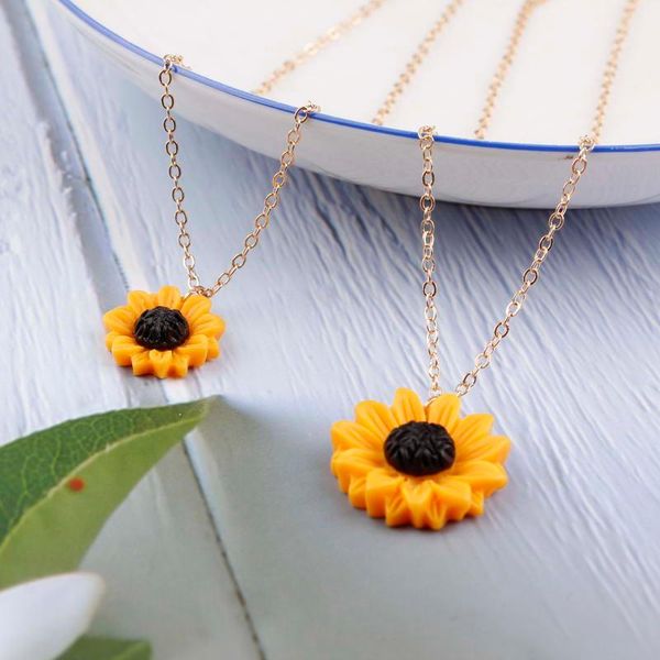 chokers n5526 zwpon mini sunflower pendant necklace for women fashion summer partysu resin daisy flower choker collar jewelry, Golden;silver
chokers n5526 zwpon mini sunflower pendant necklace for women fashion summer partysu resin daisy flower choker collar jewelry, Golden;silver