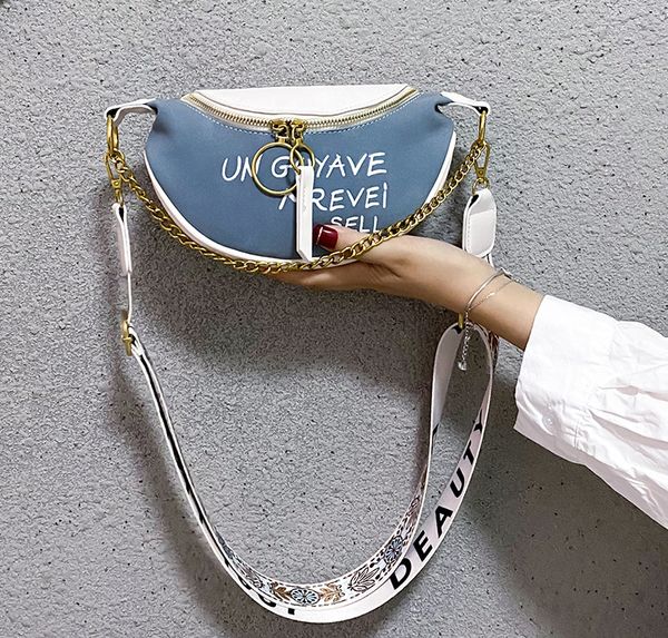 Fashion chest bag women European and American design sense shoulder bag nubuck leather chain letter saddle bag, street trend mini bag
Fashion chest bag women European and American design sense shoulder bag nubuck leather chain letter saddle bag, street trend mini bag