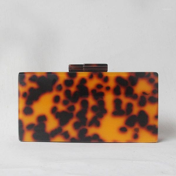 cosmetic bags & cases ladies bag 2021 acrylic brand evening dress portable messenger wedding female clutch1
cosmetic bags & cases ladies bag 2021 acrylic brand evening dress portable messenger wedding female clutch1