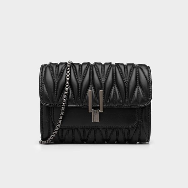 classic female handbag wild diamond chain diagonal shoulder bag new bag natural wind ladies bag gift 046
classic female handbag wild diamond chain diagonal shoulder bag new bag natural wind ladies bag gift 046