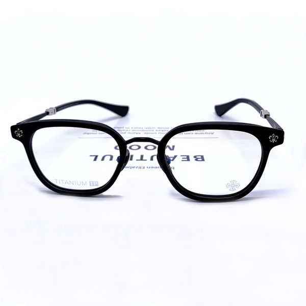 new fashion brand crochkin spectacle frame myopia optical titanium alloy men and women star and internet celebrity degrees round frame, White;black
new fashion brand crochkin spectacle frame myopia optical titanium alloy men and women star and internet celebrity degrees round frame, White;black
