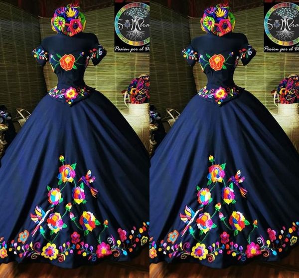 2022 fashion charro mexico quinceanera dresses navy blue embroidered off the shoulder satin corset back sweet 15 girls prom dress custom, Blue;red
2022 fashion charro mexico quinceanera dresses navy blue embroidered off the shoulder satin corset back sweet 15 girls prom dress custom, Blue;red
