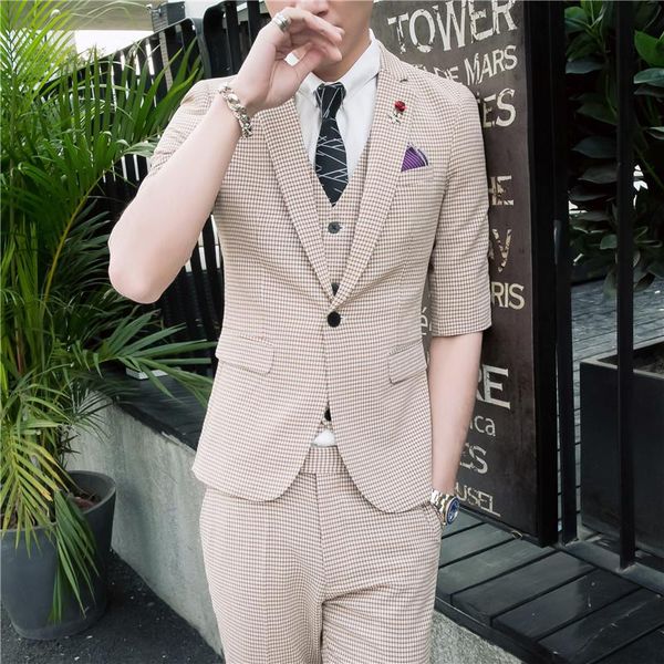 jackets + vest + pants )2020 new summer men's fashion boutique plaid business casual three-piece groom wedding dress suit, White;black
jackets + vest + pants )2020 new summer men's fashion boutique plaid business casual three-piece groom wedding dress suit, White;black