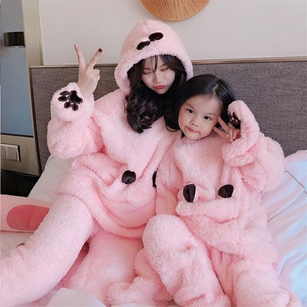 flannel cartoon women pajamas set autumn winter thick warm coral fleece sleepwear homewear y200708, Black;red
flannel cartoon women pajamas set autumn winter thick warm coral fleece sleepwear homewear y200708, Black;red