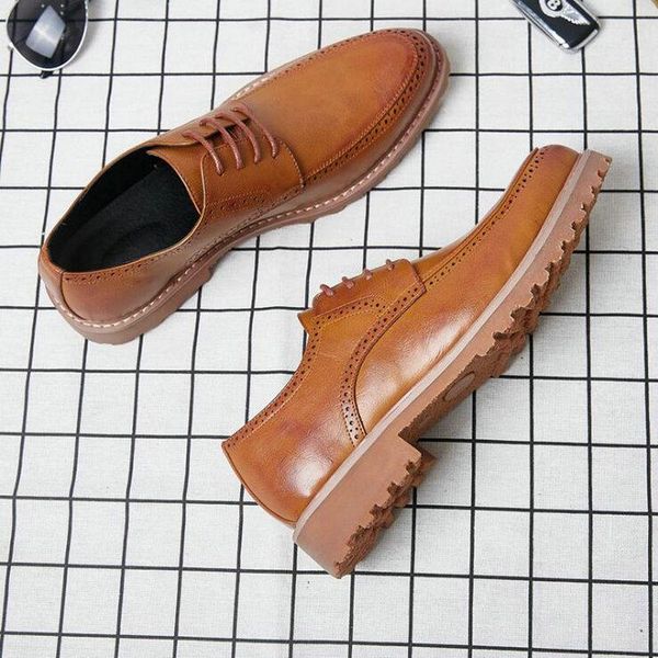 2020 men brogue dress shoes black brown business office lace-up shoes men pointed oxford men's formal c22-25
2020 men brogue dress shoes black brown business office lace-up shoes men pointed oxford men's formal c22-25