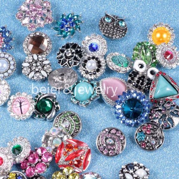 wholesale 50pcs/lot mixed metal 18mm snap button jewelry diy metal rhinestone button snaps fit snap bracelet jewelry, Golden;silver
wholesale 50pcs/lot mixed metal 18mm snap button jewelry diy metal rhinestone button snaps fit snap bracelet jewelry, Golden;silver