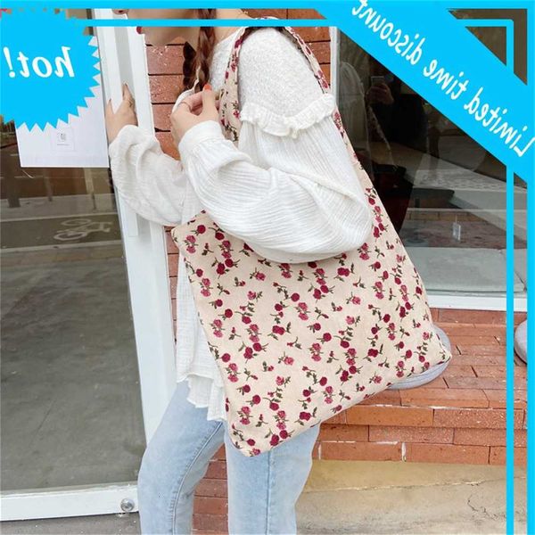 0133 spring new 2020 literature and art rose single shoulder simple corduroy student bag
0133 spring new 2020 literature and art rose single shoulder simple corduroy student bag