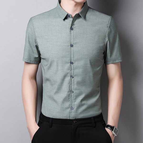 2020 summer new solid color short sleeve business leisure slim fit breathable comfortable men's shirt, White;black
2020 summer new solid color short sleeve business leisure slim fit breathable comfortable men's shirt, White;black
