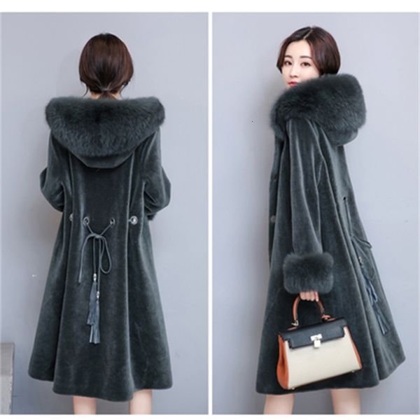 2021 new sheep sheared female jacket medium long new winter fashion fox skin hoodie parker fur jackets with hood big size women's cloth, Black
2021 new sheep sheared female jacket medium long new winter fashion fox skin hoodie parker fur jackets with hood big size women's cloth, Black