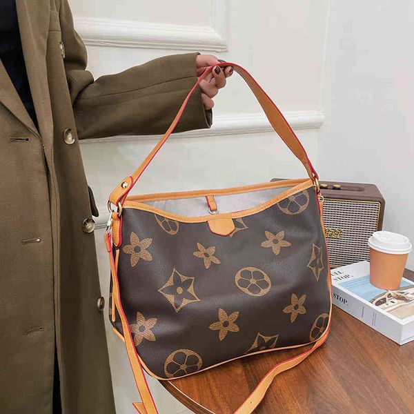 large capacity fashion printing tote single shoulder messenger women's shopping direct factory
large capacity fashion printing tote single shoulder messenger women's shopping direct factory
