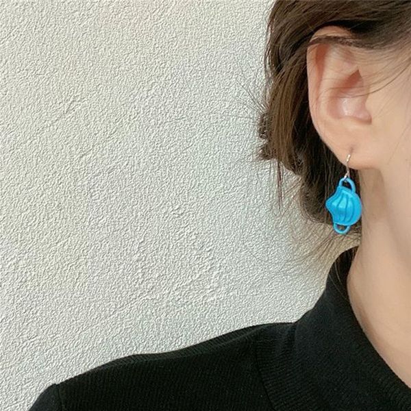 fashion new mask style for ladies funny cute dangle simple designer creative earrings
fashion new mask style for ladies funny cute dangle simple designer creative earrings