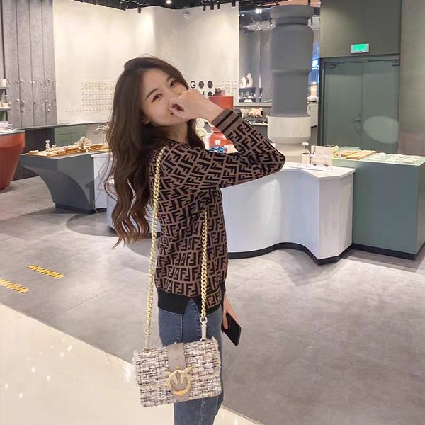 international distinguished women new letter knit soft sweater jacquard round neck pullover stretch sweater jacket sweatshirt coat, Black;brown
international distinguished women new letter knit soft sweater jacquard round neck pullover stretch sweater jacket sweatshirt coat, Black;brown