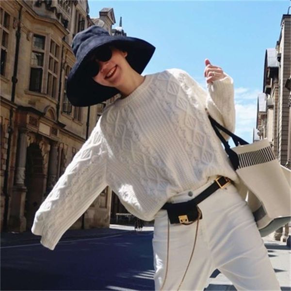 woolen twist sweater women's loose fitting pullover lazy wind, White;black 
woolen twist sweater women's loose fitting pullover lazy wind, White;black