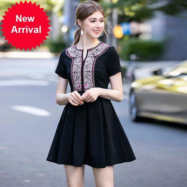 new high 2021 fashion black women's neck short sleeve stylish embroidery dress the line dressed summer new clothes party znfy, Black;gray
new high 2021 fashion black women's neck short sleeve stylish embroidery dress the line dressed summer new clothes party znfy, Black;gray
