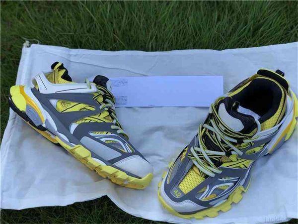 triple s 3.0 yellow white grey track trainers pairs tess s casual shoes men women triple-s old dad sneakers with original box 36-45
triple s 3.0 yellow white grey track trainers pairs tess s casual shoes men women triple-s old dad sneakers with original box 36-45