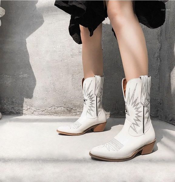 red embroidery boots thick heel short western cowboy boots net women's autumn 2020 pointed leather knights'1, Black
red embroidery boots thick heel short western cowboy boots net women's autumn 2020 pointed leather knights'1, Black