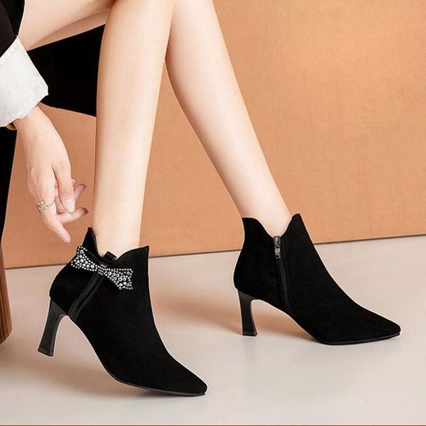 boots 2021 winter autumn women ankle faux suede high heels dress shoes crystal bow flock thin heel pointed toe pumps black 8907l
boots 2021 winter autumn women ankle faux suede high heels dress shoes crystal bow flock thin heel pointed toe pumps black 8907l