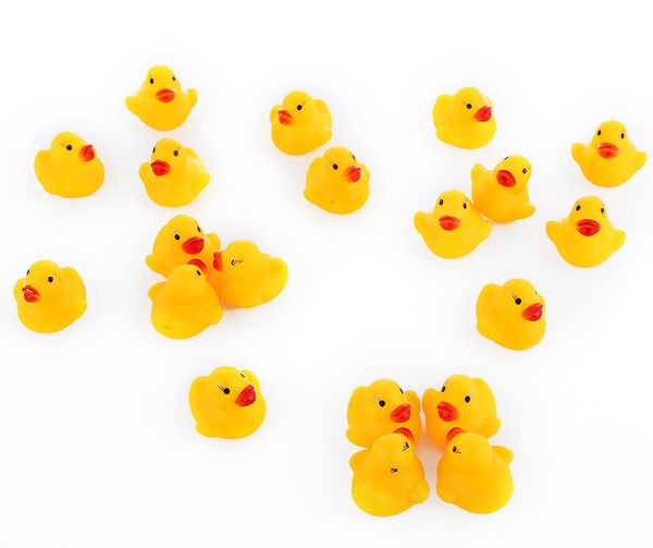 1000pcs/lot wholesale mini rubber bath duck pvc duck with sound floating duck fast delivery swiming beach
1000pcs/lot wholesale mini rubber bath duck pvc duck with sound floating duck fast delivery swiming beach