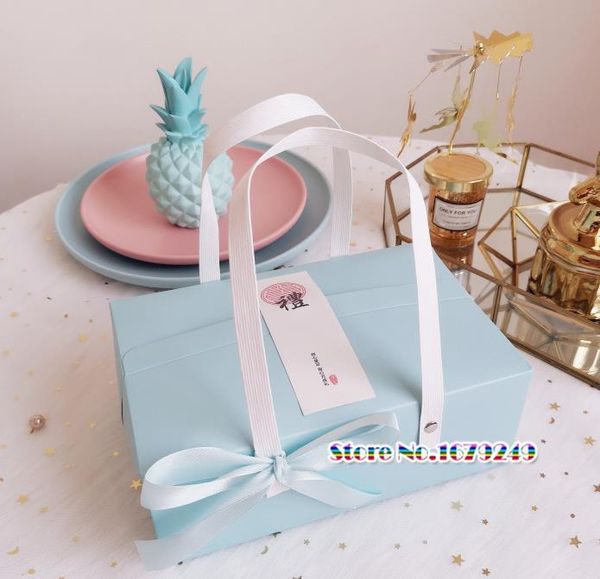 gift wrap blue paper box with handle, mooncake biscuit candy box,party wedding favors giveaway boxes 50pcs/lot
gift wrap blue paper box with handle, mooncake biscuit candy box,party wedding favors giveaway boxes 50pcs/lot