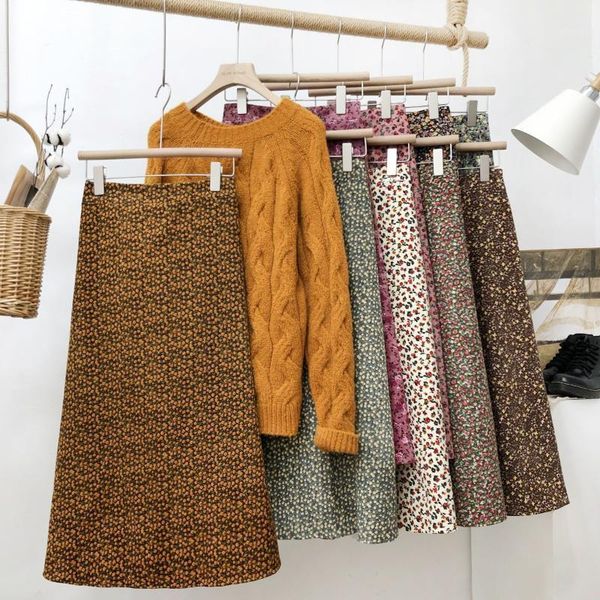 women 2021 autumn winter fashion casual corduroy skirt female high waist jupe femme print floral pleated skirt faldas mujer a3281, Black
women 2021 autumn winter fashion casual corduroy skirt female high waist jupe femme print floral pleated skirt faldas mujer a3281, Black