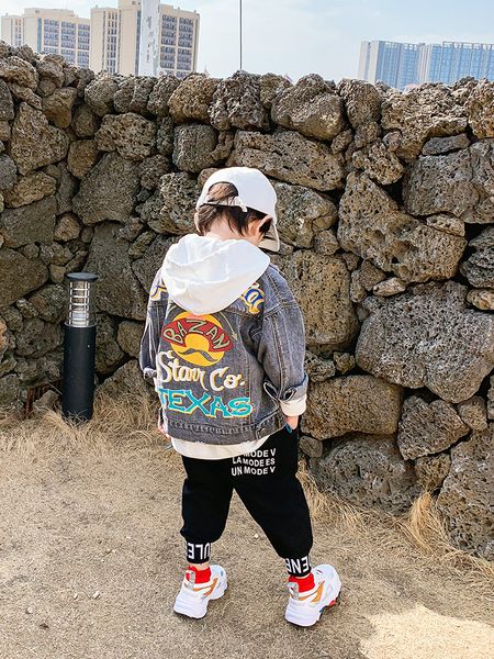 spring and autumn new denim jackets-music of the tide boys korean version of spring children baby boy western style printing 0930, Blue;gray
spring and autumn new denim jackets-music of the tide boys korean version of spring children baby boy western style printing 0930, Blue;gray